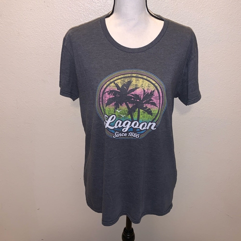 Lagoon grey beach scene palm tree short sleeve shirt